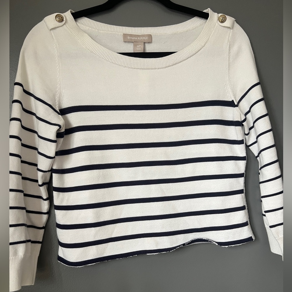 Banana Republic: Cropped Stripped Sweater Top - Small (White and Navy Blue)